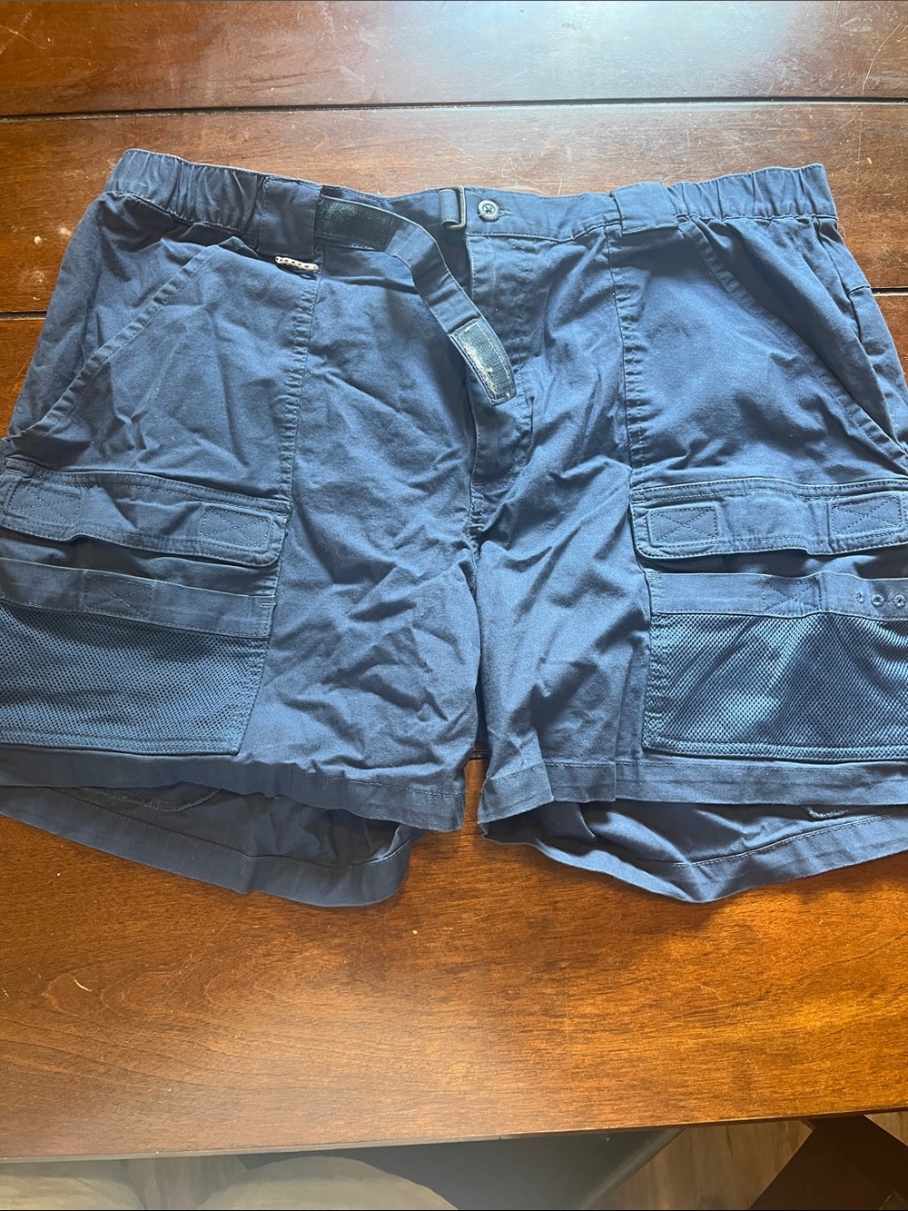 Men's Columbia PFG Navy Fishing Shorts w/ Mesh Pockets